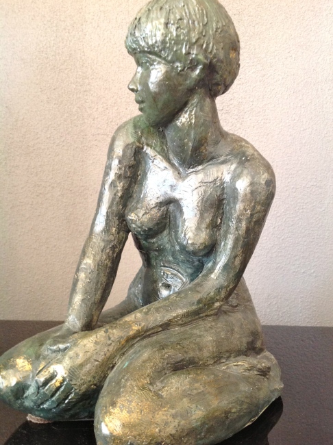 Martine-Sculpture-Nu-Figuratif-Terre cuite patinée bronze-H28/L15/P20cm